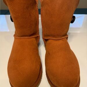 HTF EEUC Uggs Burleigh Button Mid Limited Edition Australiana Rust Womens US 12